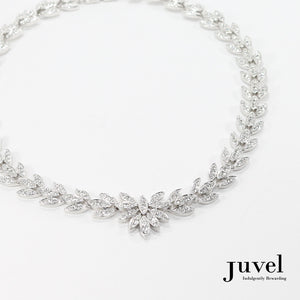 Juvel Brilliant Trillium Necklace